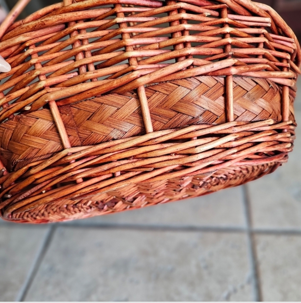 Rustic Woven Basket - Picture 9 of 16